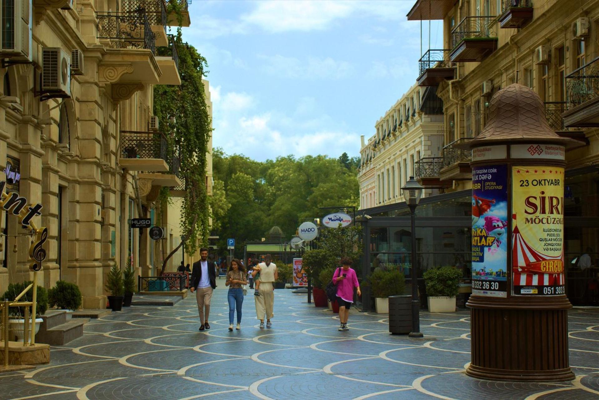 R Studios Old Baku Bagian luar foto
